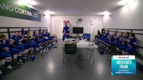 So geht Motivation: Team USA mit kuriosem Ritual vor Spiel gegen Finnland