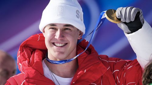 'Crowning moment of glory' for joyous Von Allmen as he receives gold medal