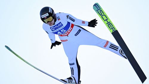 Nem lesz Prevc-söprés az olimpián, norvég síugró nyerte a női normálsáncos versenyt