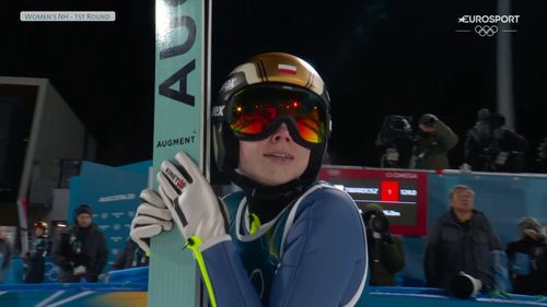 Skok Twardosz w 1. serii olimpijskiego konkursu na skoczni normalnej - Mediolan - Cortina 2026