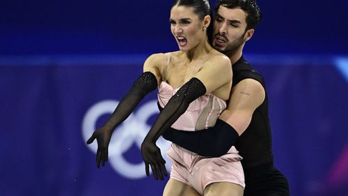 Fournier Beaudry and Cizeron very much in 'vogue' in stunning routine