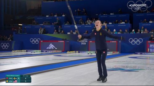 Zweedse broer en Zus Wranå troeven VS af met fenomenale laatste worp in Mixed Doubles curling finale