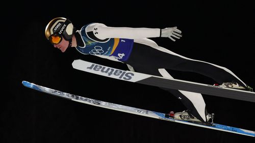 Hozták a papírformát Prevcék: Szlovénia nyert a síugrók vegyes csapatversenyében