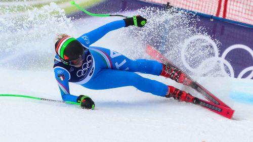 Le risque ne paie pas pour Goggia : sa chute sur la descente du combiné