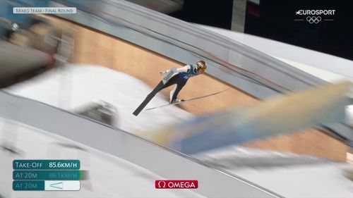 Familie Prevc herpakt zich en zorgt voor Sloveense titelprolongatie gemengd teamevent schansspringen