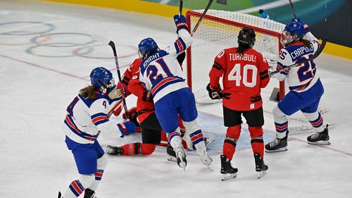 Kiütéssel nyerte az Egyesült Államok a Kanada elleni rangadót a női hokitornán