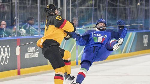 Da knallt es ordentlich: Nix und Fantin prallen heftig zusammen