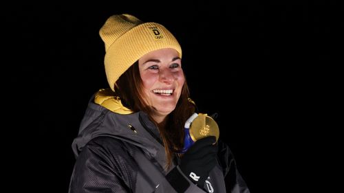 Mit geschlossenen Augen durch die Hymne: Taubitz bekommt ihr Gold