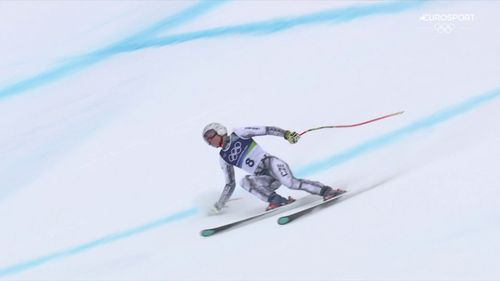 Ester Ledecka lijkt op weg naar een medaille op de Super G, maar crasht in laatste deel