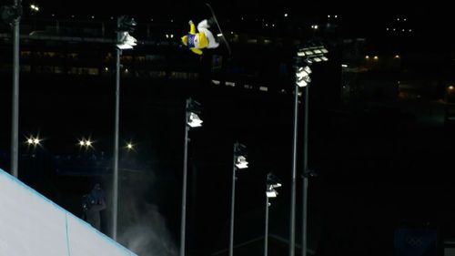 13 Meter Luftstand! Guseli fliegt durch den italienischen Nachthimmel