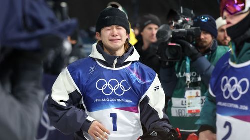 A nyolc éve hatalmasat bukó japán nyert, az ausztrál az ötödik olimpiáján sem lett bajnok félcsőben