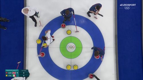 Incredibile Mouat! Sbaglia l'ultimo sasso e regala 4 punti all'Italia