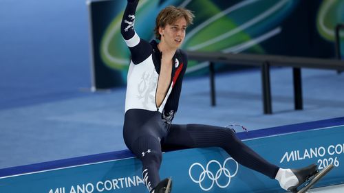 Cseh tinédzser szerezte meg az aranyérmet az olimpia leghosszabb gyorskorcsolyaszámában