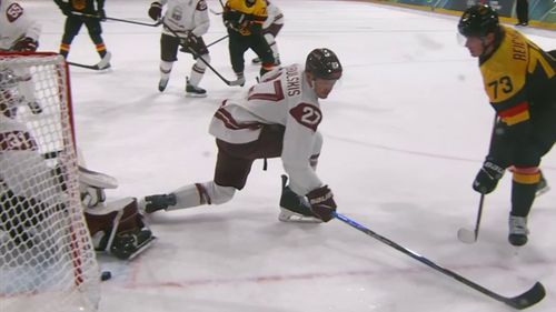 Was für ein Pech! Reichel scheitert - Pfosten statt 4:4