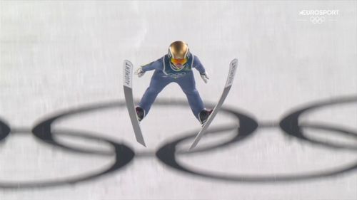 Skok Twardosz w 1. serii konkursu indywidualnego na IO Mediolan - Cortina 2026