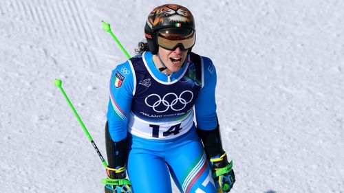 Brignone va con todo a por su segundo oro: Lidera la primera manga del eslalon gigante con autoridad