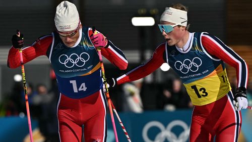 Fölényes norvég győzelem és Klæbo-rekord a férfi sífutók váltoversenyén