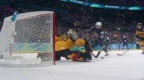 "Gruuuu!" Grubauer mit super Save im Eins-gegen-eins