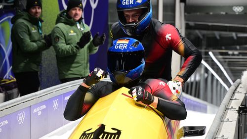 15 évig nézte a legenda hátát, ma olimpiai bajnok lett Johannes Lochner