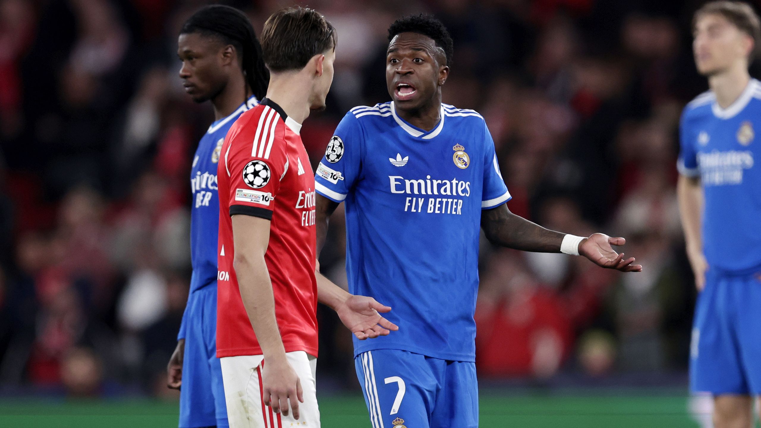 A BENCAO, VINICIUS ヴィニシウス・ヂ・モラエス 20CDBOX Anunţul categoric făcut de Benfica, după scandalul 