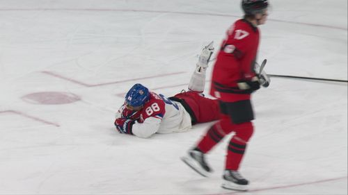 Blutige Szene: Pastrnak von Schläger im Gesicht getroffen