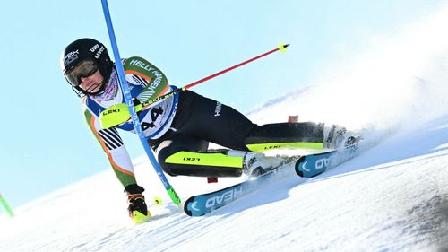 Tóth Zita a 36. helyen zárta az első futamot női szlalomban, Szőllős Noa kiesett