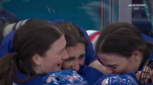 "Mamma mia!" La magia di Keller all'overtime stende il Canada e regala l'oro agli USA