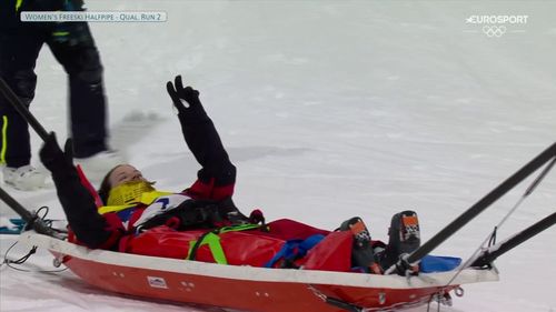 Groźny upadek Cassie Sharpe w kwalifikacjach halfpipe'u w narciarstwie dowolnym kobiet na ZIO 2026