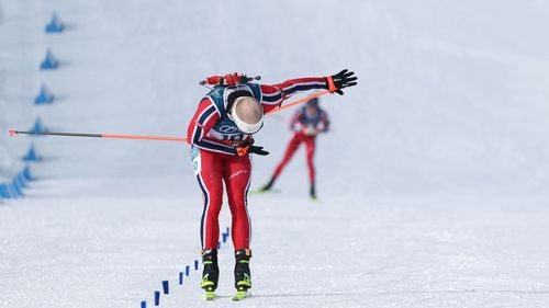 Meglepő norvég aranyérem férfi tömegrajtosban, Johannes Dale hibátlan lövészettel lett bajnok