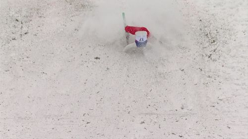 Aerials kurios: Vorwärtsrolle nach der Landung und weiter geht's