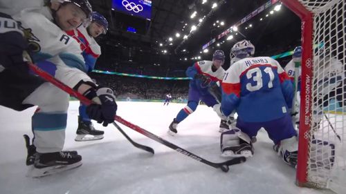 Klassisch reingestochert: Finnland führt im Spiel um Bronze