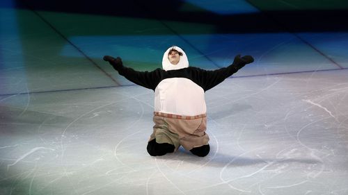 Shaidorov delights arena with ingenious Kung Fu Panda routine