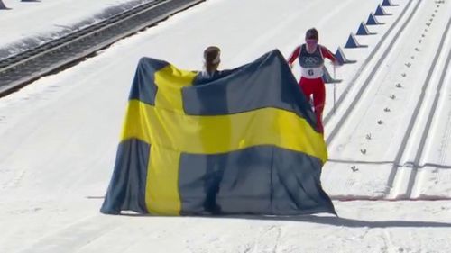 Zieleinlauf nach 50 km: Andersson holt überlegen Gold - Silber für Weng 