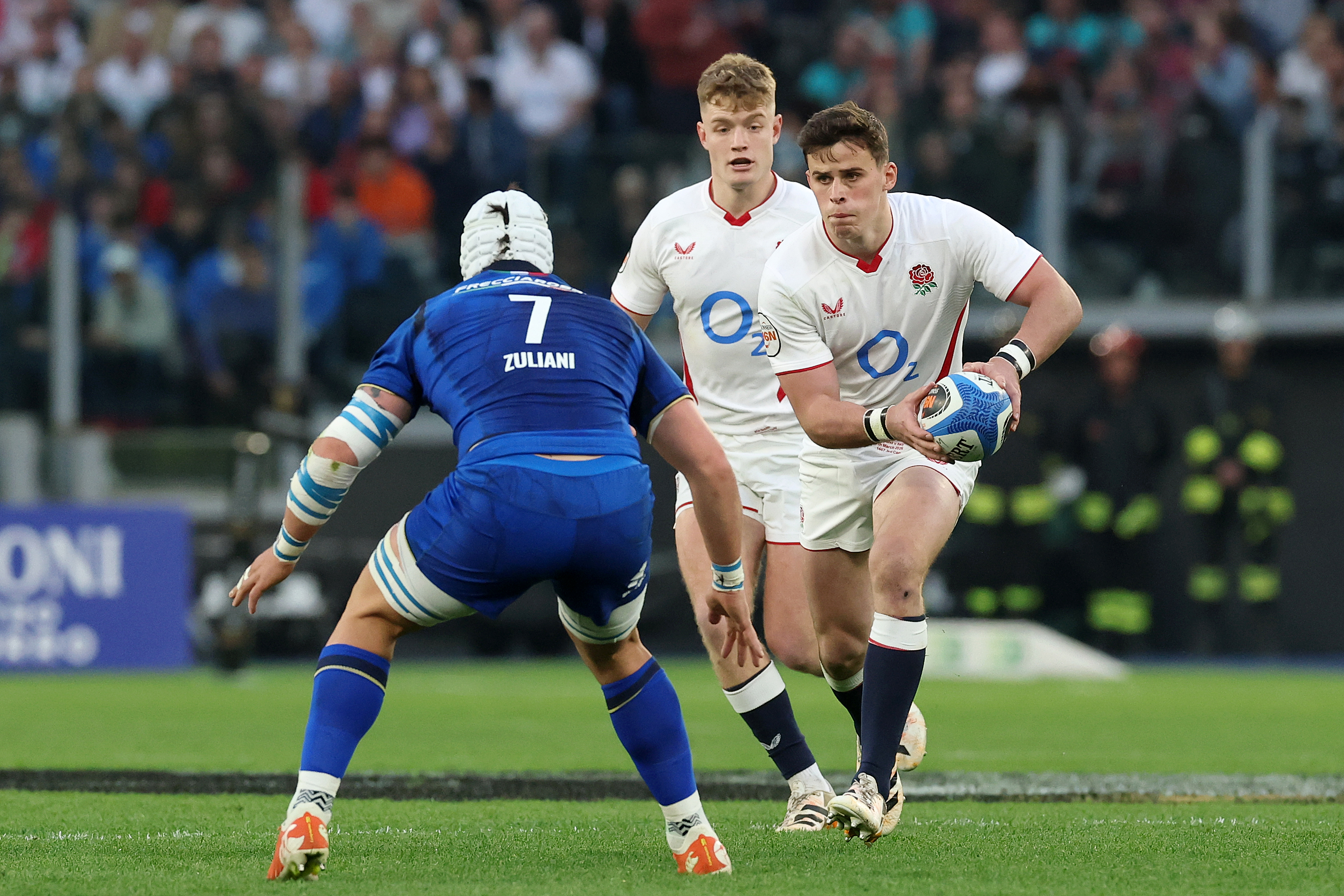 Ragged England beaten by Italy for first time ever