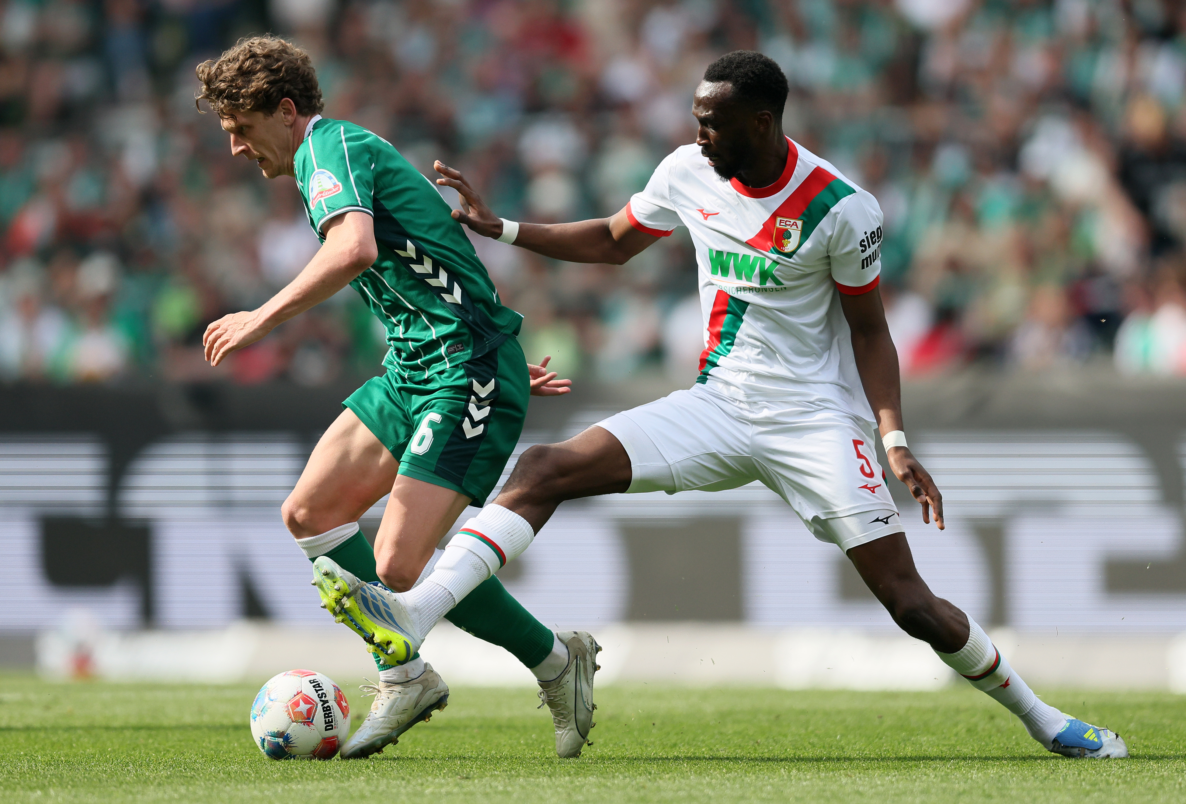 Werder Bremen unterliegt Augsburg 1:3 – Friedl und Lynen mit schwachen Leistungen
