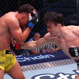 ‘He incinerates him!’ – Choi stops Santos with incredible body shot knockout