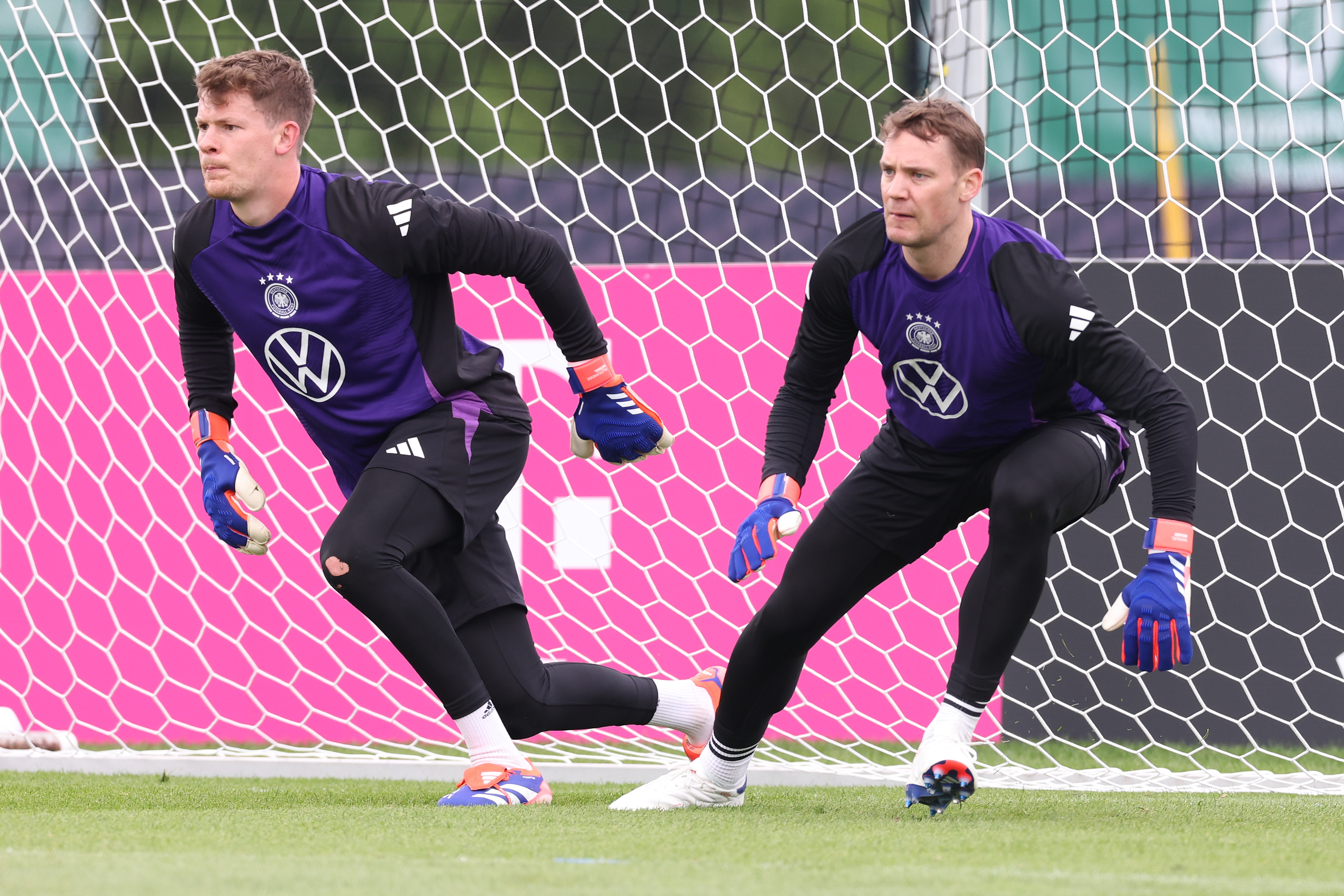 Alexander Nübel und Manuel Neuer kennen sich aus dem DFB-Team – werden aber wohl keine Teamkollegen beim FC Bayern