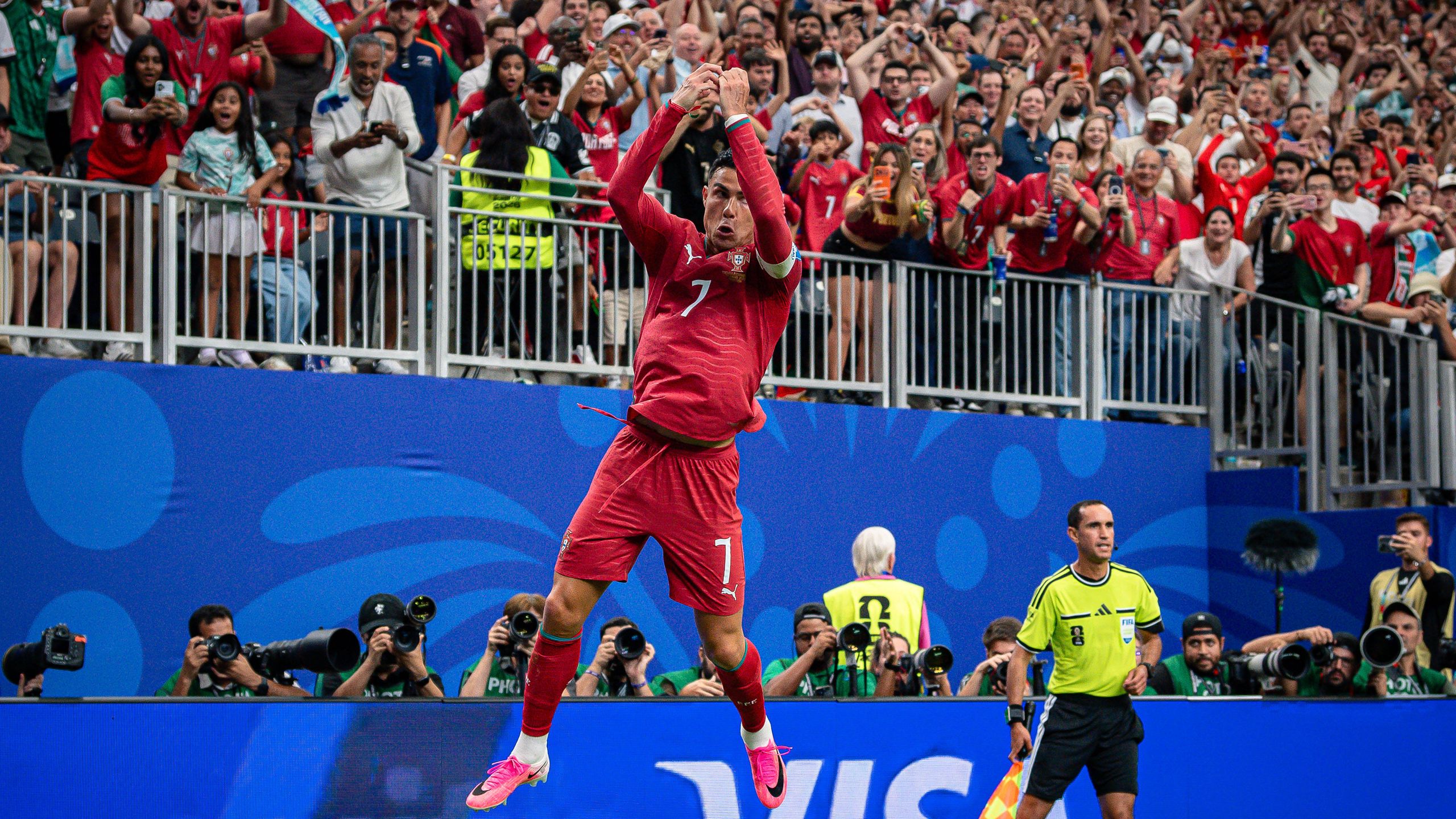 Ronaldo, aux origines d'une célébration iconique