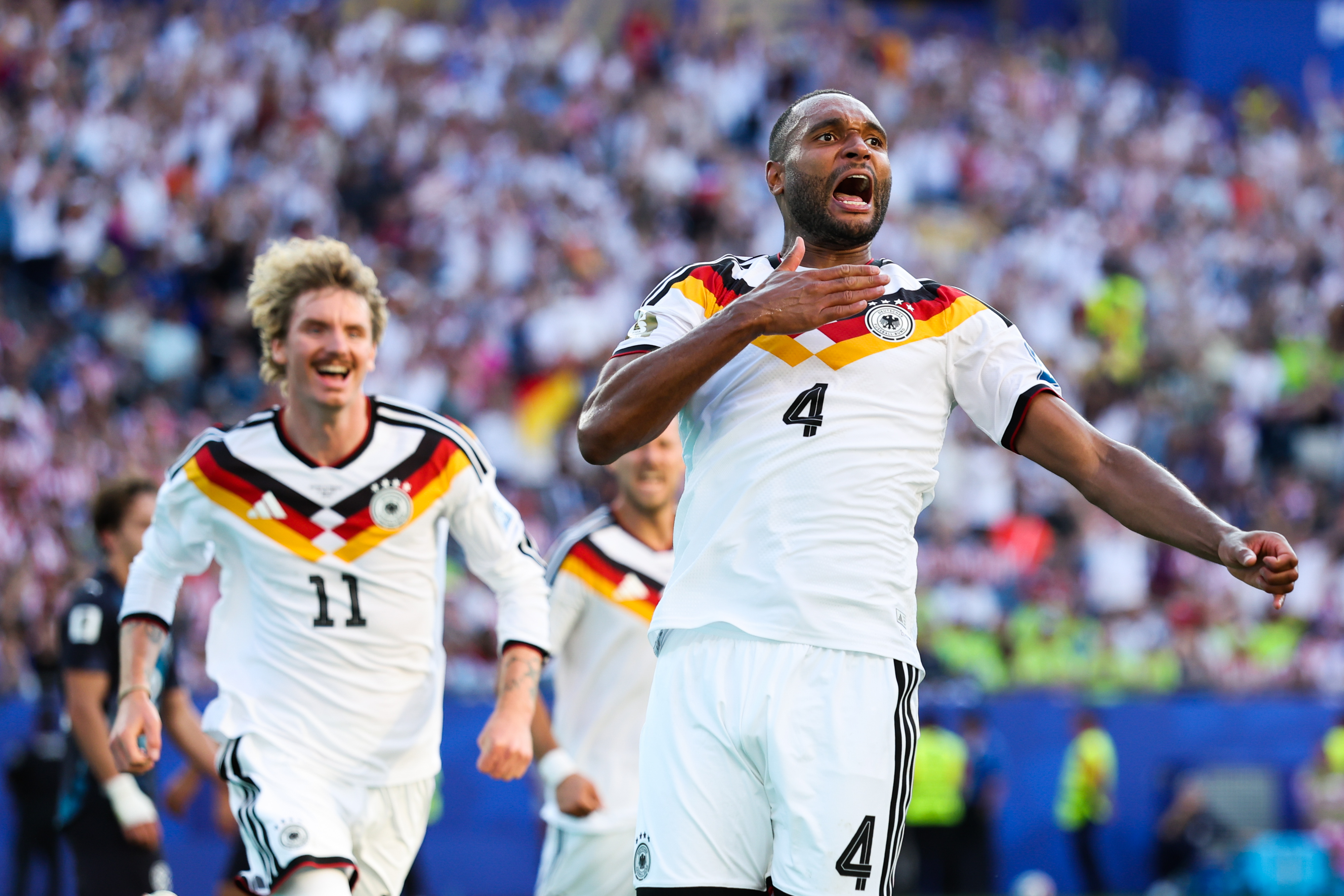 Jonathan Tah durfte jubeln – bis der VAR den Treffer einkassierte