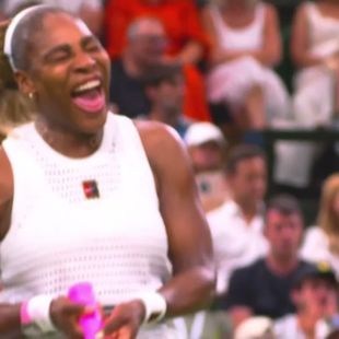 Berrettini va, Serena Williams lotta ma perde: rivivi il day 2 in 3'