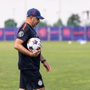 Antrenorul FCSB a anunțat ce se întâmplă cu Mihai Popescu! "A avut genunchiul umflat"