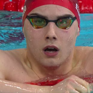 Watch as Ellard sets Commonwealth Games record in dominant solo swim