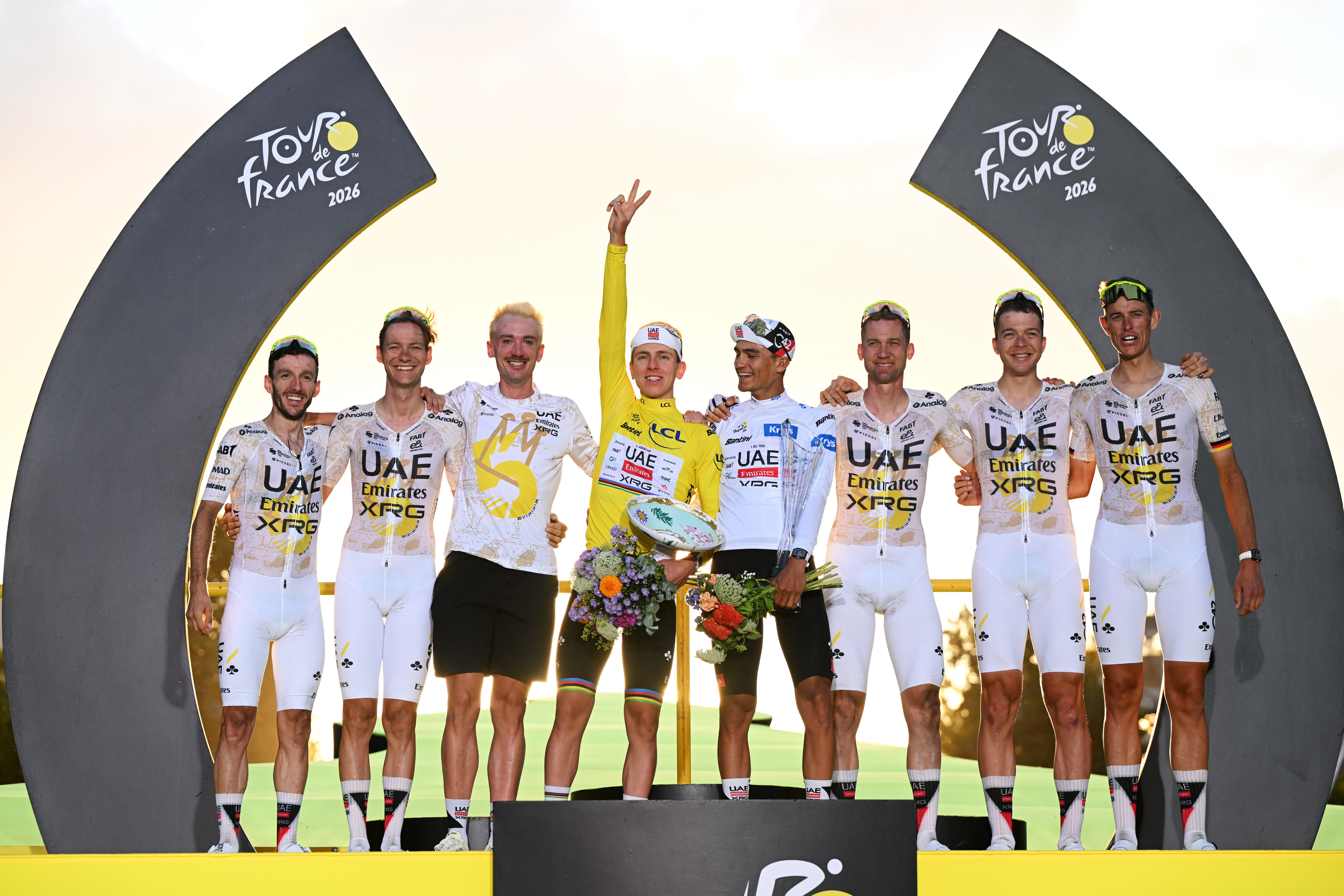 Tadej Pogacar und das UAE Team Emirates-XRG räumten über ein Drittel des Preisgeldes ab