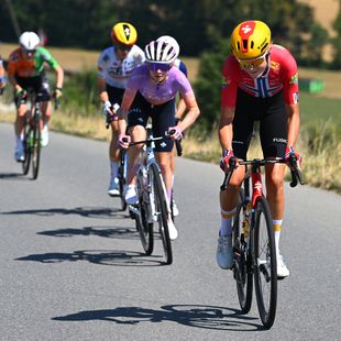 Dit zijn de starttijden van alle rensters en favorieten in de tijdrit van de Tour de France Femmes