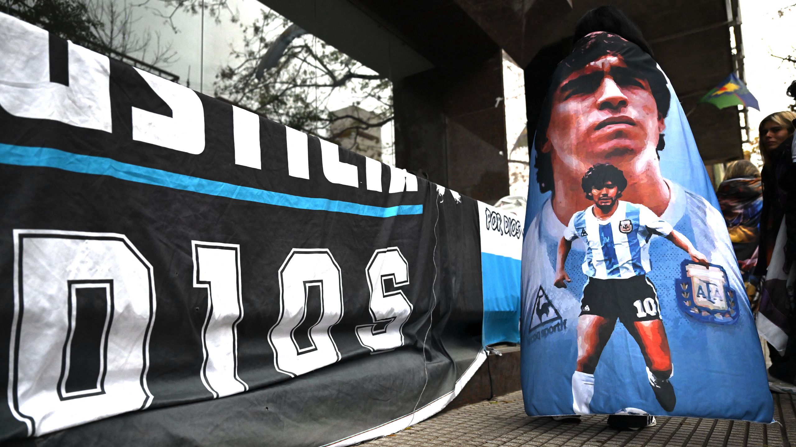 L'état des reins de Maradona auraient dû alerter avant sa mort, assure un spécialiste au procès