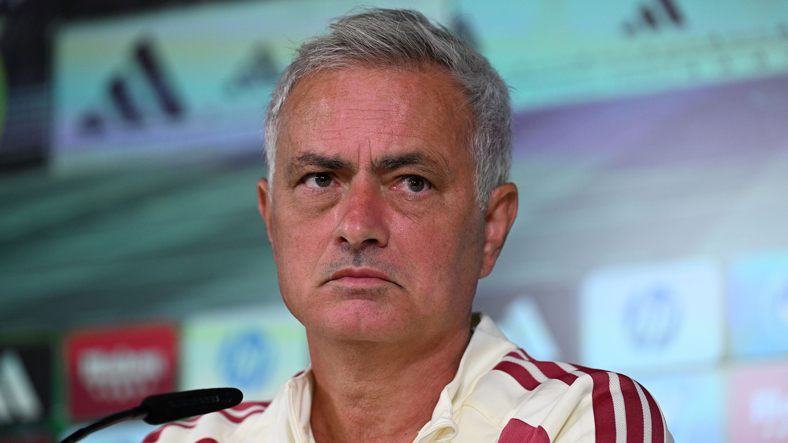 Mourinho vuelve a defender a Vinícius: "Se ha entrado en una dinámica... No me gusta el trato"