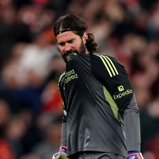 Alisson a fost numit de Iraola al doilea căpitan al lui Liverpool, dar nu va purta deloc banderola