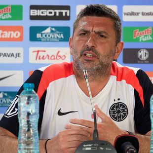 Marius Baciu, pe punctul de a fi demis? FCSB a contactat un alt antrenor