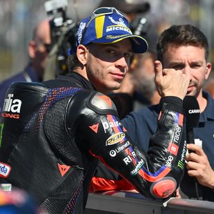 'Back on pole after a while' - Bezzecchi celebrates return to best form at Grand Prix Aragon