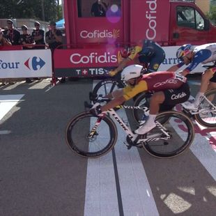 Bryan Coquard a câștigat etapa a 8-a din Vuelta! Enric Mas e noul lider, după abandonul lui Pogacar